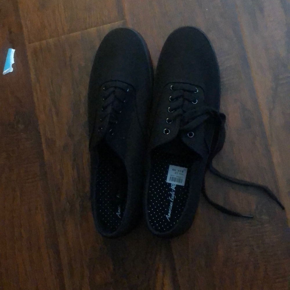 New black canvas shoes